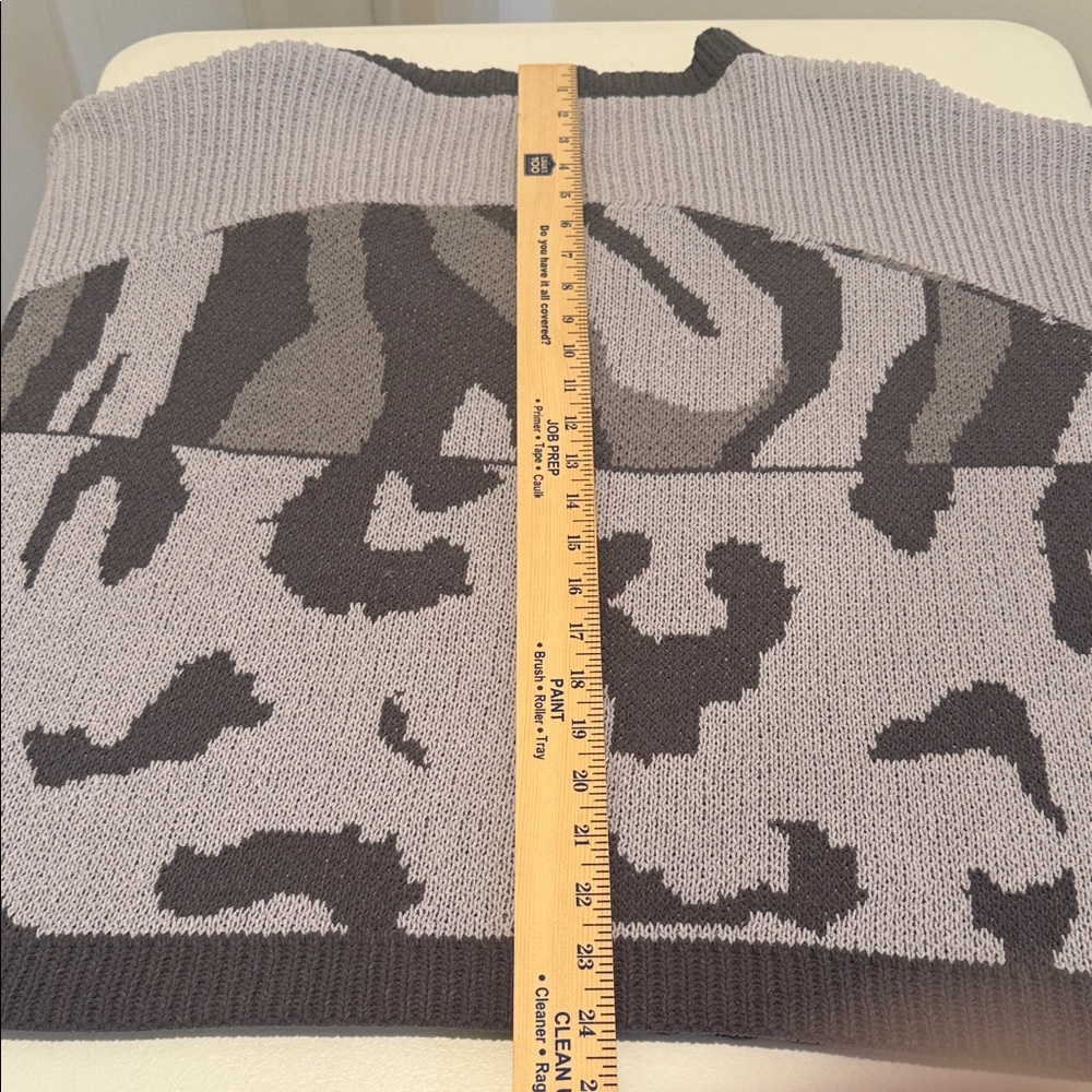 POL Charcoal & Light Gray Oversized Relaxed Boxy VNeck Sweater Medium - Picture 12 of 16